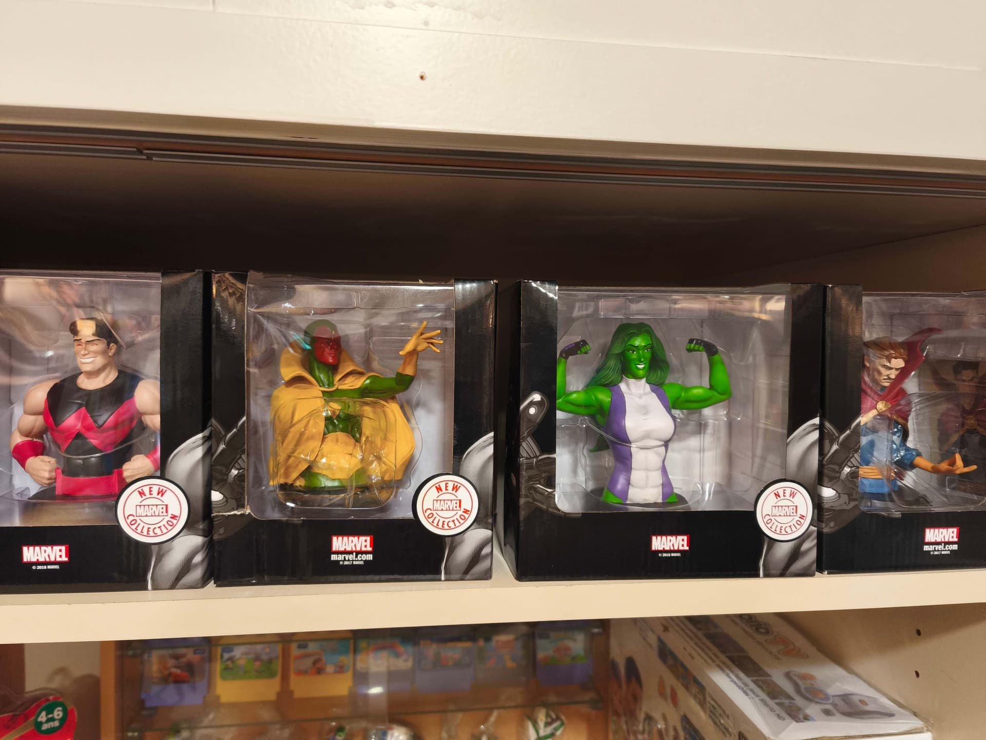 Bustes Marvel New Collection : Vision, She-Hulk, Doctor Strange chez Game & Disc