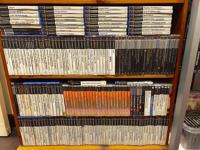Collection jeux PlayStation 2 PS2 occasion Okami Kingdom Hearts Devil May Cry en vente chez Game & Disc Montrichard