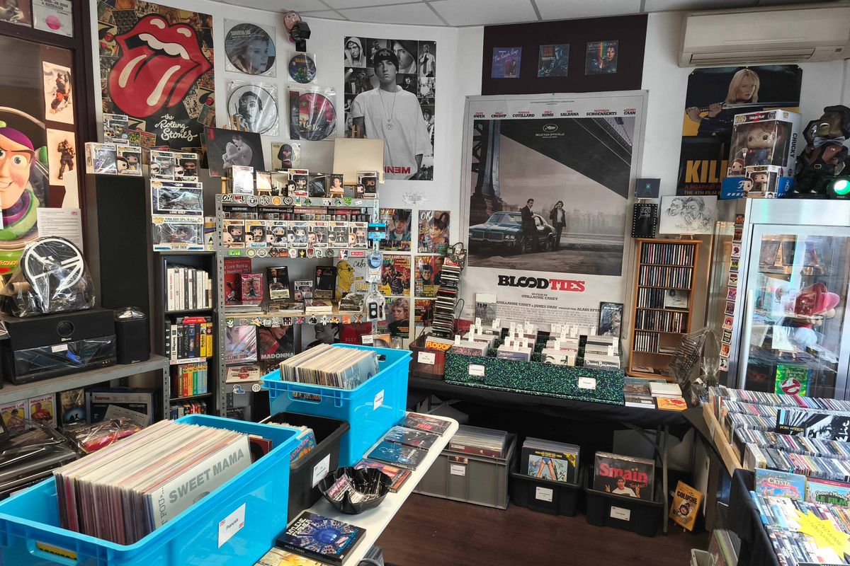 Bacs de vinyles d'occasion chez Game & Disc Montrichard
